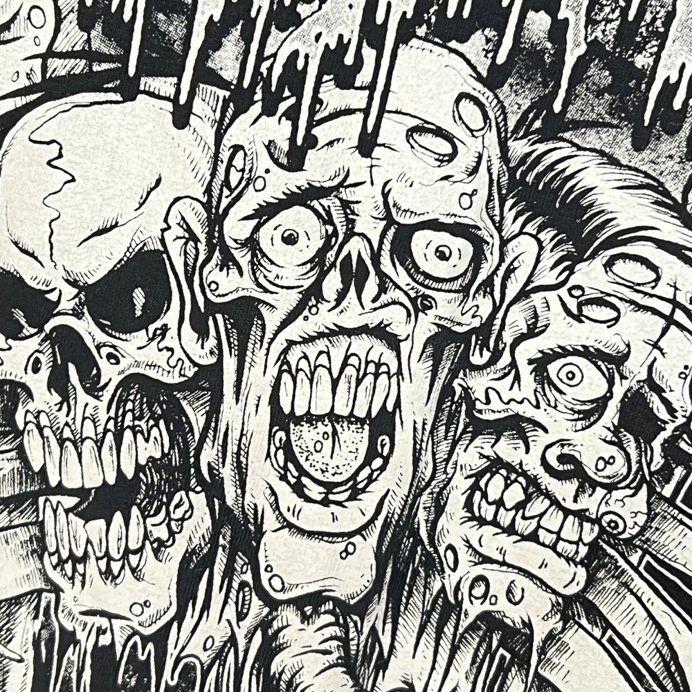 Exhumed Concert T-shirt Europe 2011 Black White Skulls Size L 100% Cotton